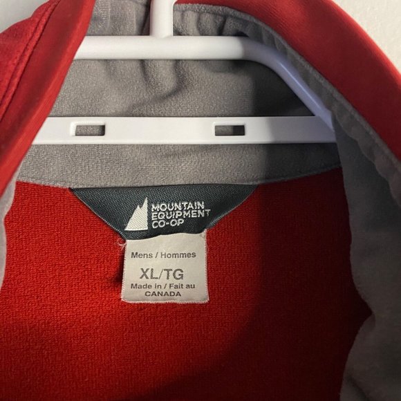 MEC Men's Red Full Zip Warm-up Performance Wear Jacket - Picture 5 of 12